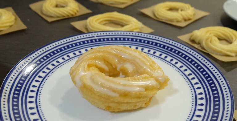 Churros, the nest